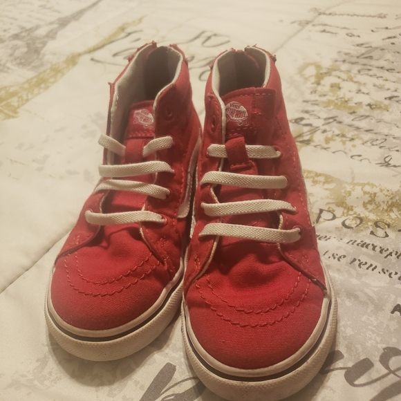 Vans - Picture 2 of 3